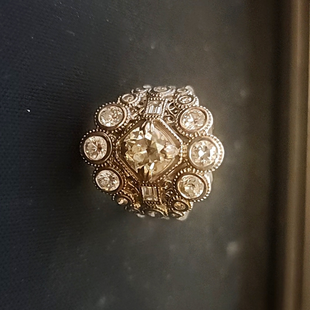 Genuine 2.1 diamond 💎 ring
